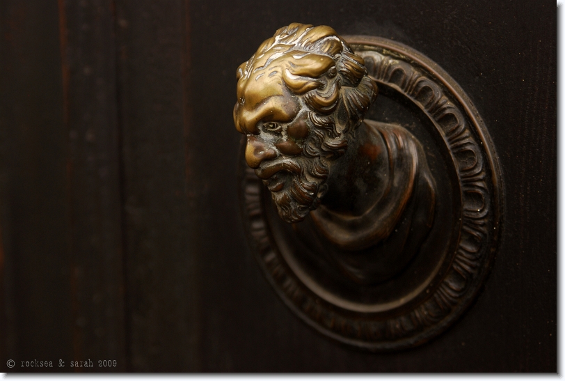 door knob, padova, italy