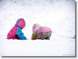 kids-snow-sliding-4 * OLYMPUS DIGITAL CAMERA         