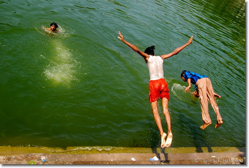 Diving at Kuttichira Tank, Kozhikode